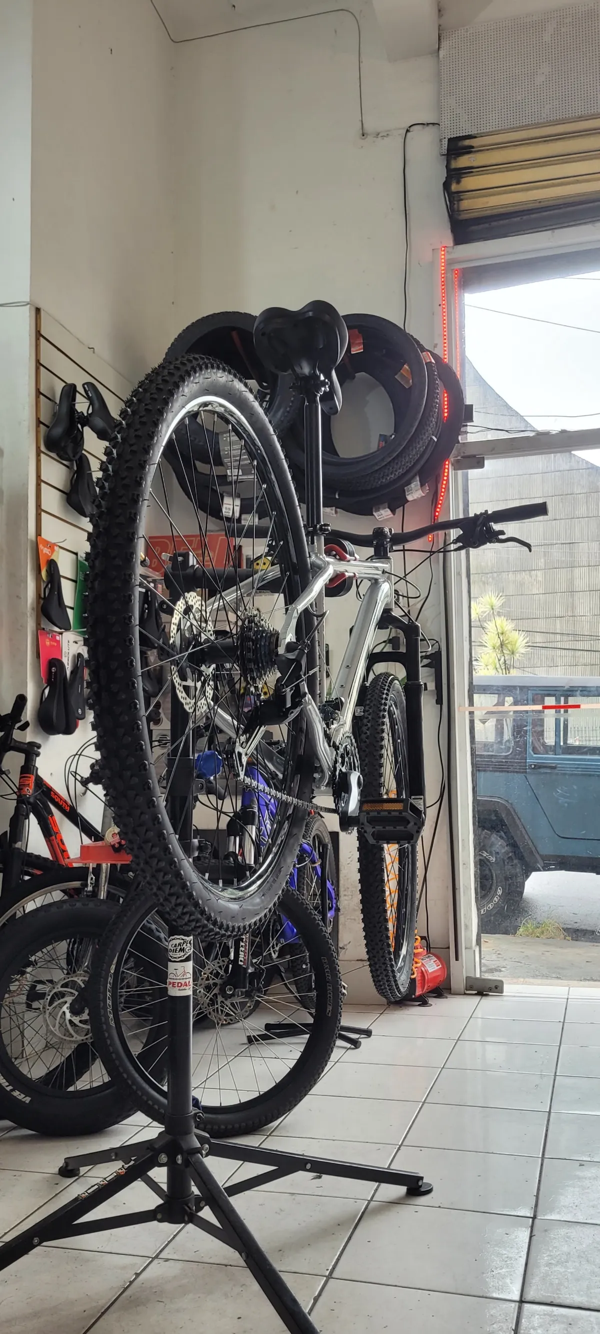 Manutenção preventiva em bicicleta na Pedal Redondo